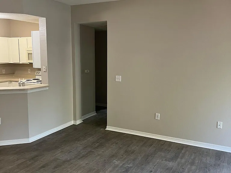 2025 Erving Cir #104 — Photo 11