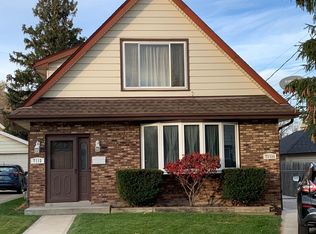7112A W Saint Paul Ave, Milwaukee, WI 53213