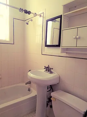 Rented by Bruma Realty LLC | media 14