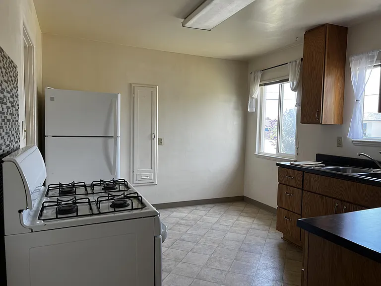 1120 Austin Way — Photo 10