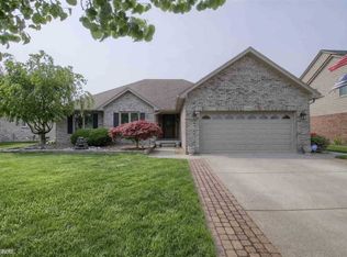 21334 Sabrina Dr, Macomb, MI 48044