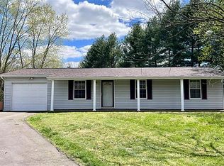 11 Walnut Park Dr, Cedar Hill, MO 63016