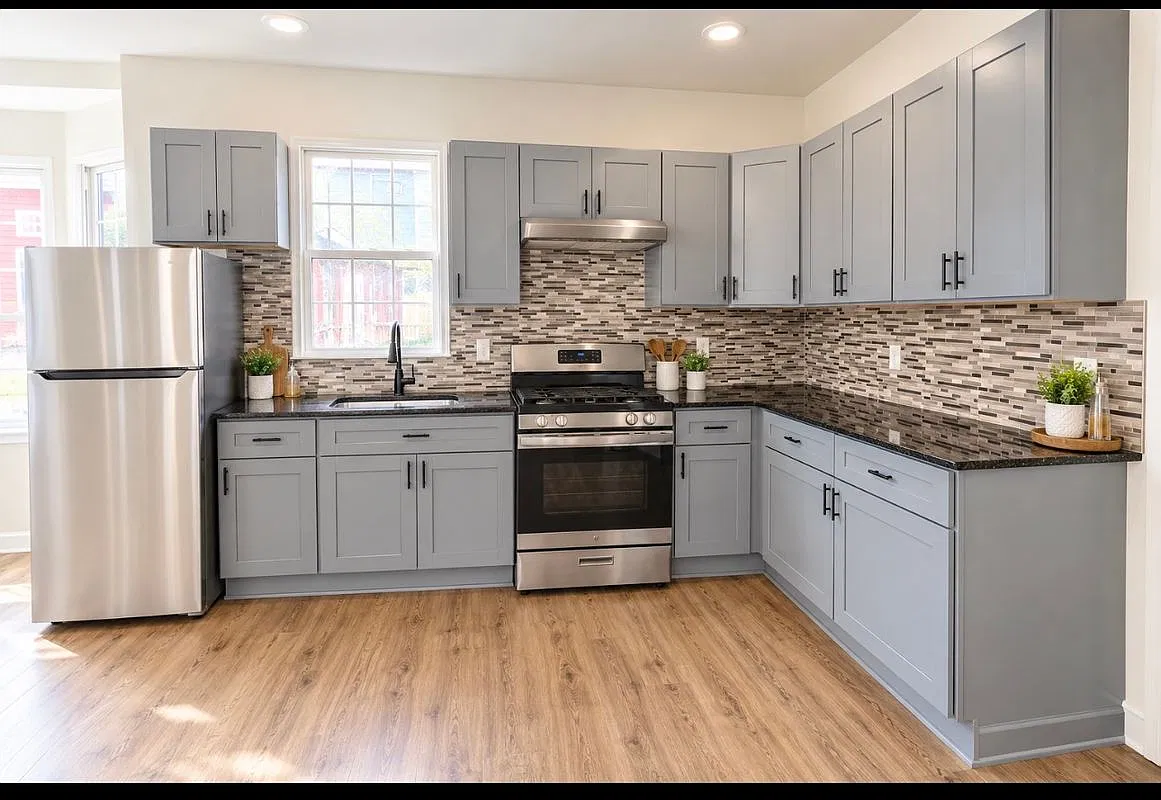 3 bed, 1.0 bath, 847 sqft, $1,500 — Photo 2