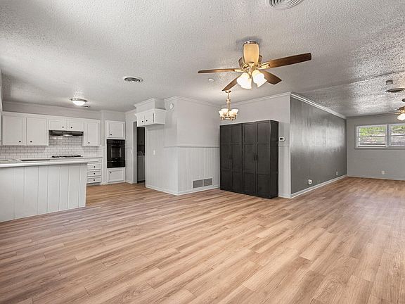 4th image of 2319 53rd St