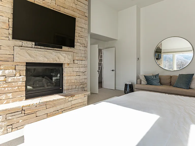 1430 Eagle Way — Photo 13