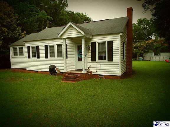2nd image of 906 Sparrow Ave