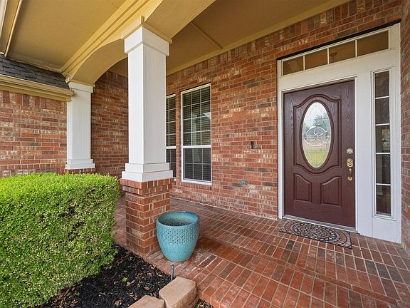 2nd image of 6211 Parkside Dr