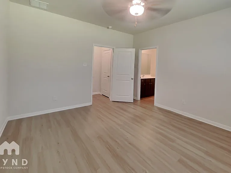 15475 Maple Terrace Dr — Photo 9
