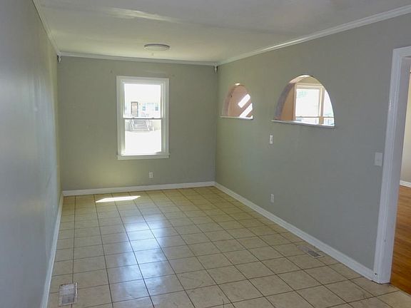 4th image of 609 Hill Ave