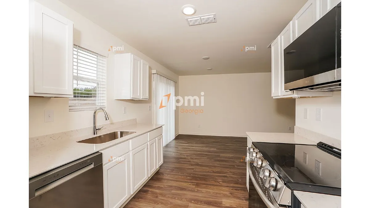 Building Photo - 182 Kinsale Dr