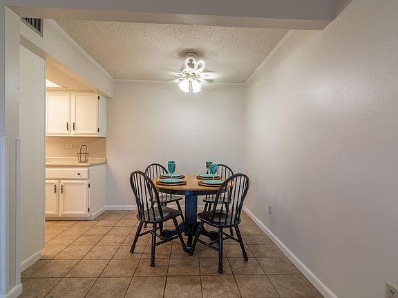 3rd image of 200 Lodge Dr APT 502