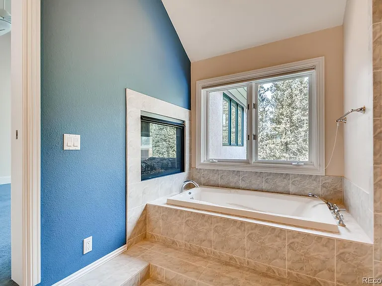 3883 Mountainside Trl — Photo 27