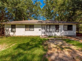 1011 Lona Rester Pl, Bogalusa, LA 70427