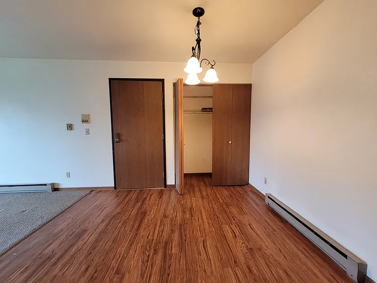 2209 Michelle Ct #6 — Photo 5