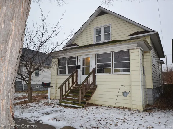 757 Orchard St, Wyandotte, MI 48192