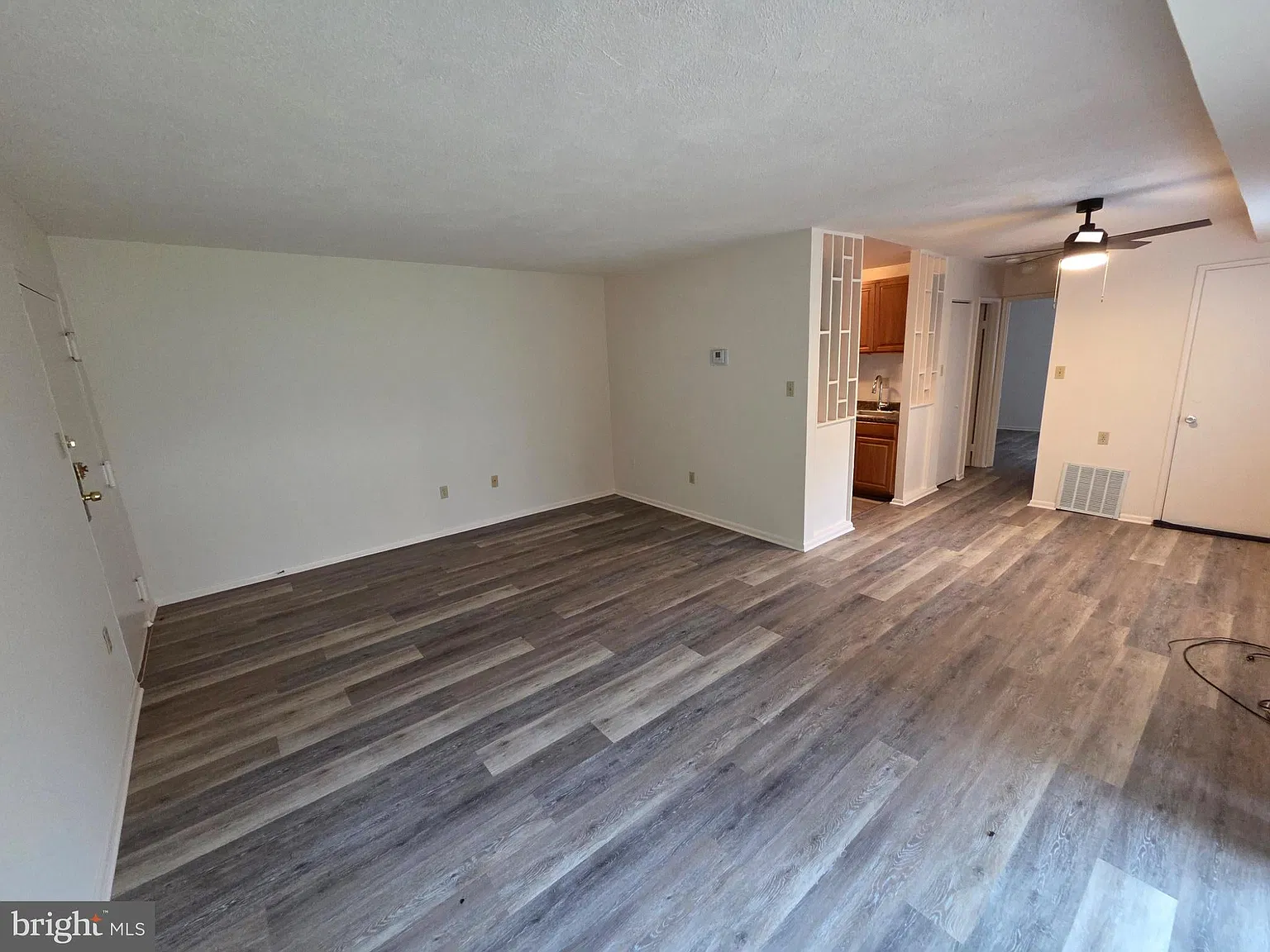 1 bed, 650 sqft, $1,400 — Photo 3