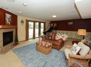 11420 Middleton Trl, Woodbury, MN 55129