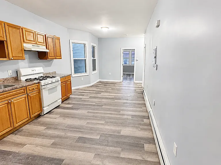 103 Lyon St #2 — Photo 15