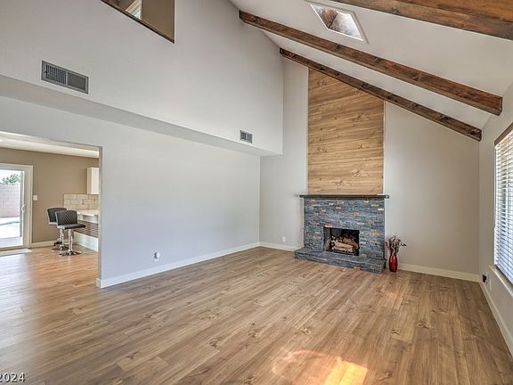 3rd image of 3780 S Torrey Pines Dr