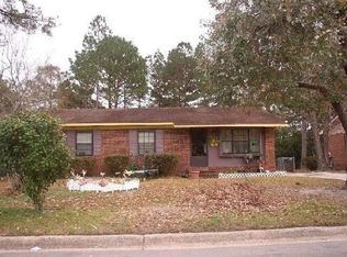 911 Jamestown Dr, Valdosta, GA 31601