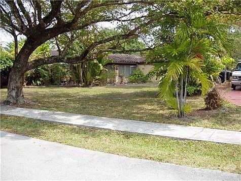 1st image of 2101 NE 180th St