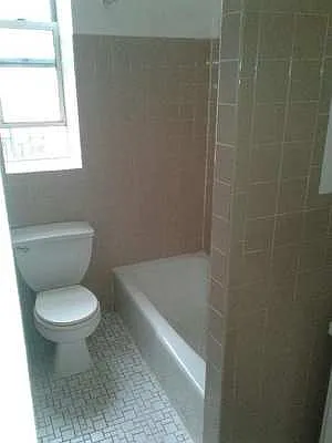 Rented by Arena Real Estate | media 18