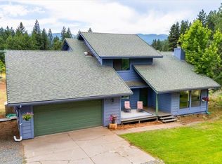 820 W Ream Ave, Mount Shasta, CA 96067