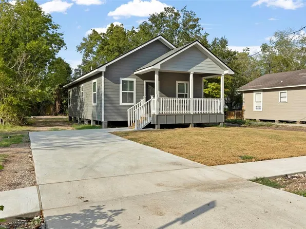 1570 Roberts Avenue, Beaumont, TX 77701