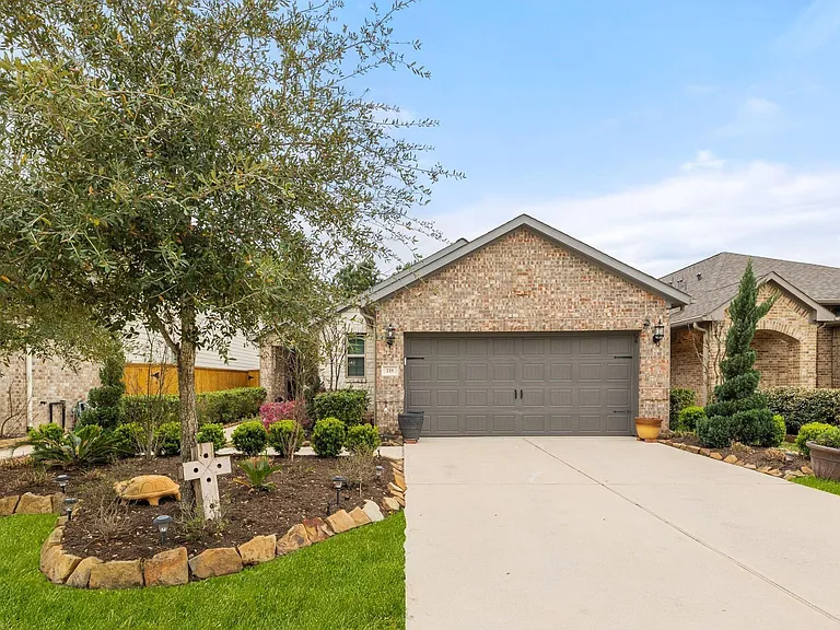 118 Arrowhead Ln — Photo 1