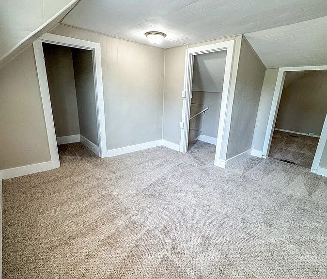 1338 Alpine Ave NW — Photo 34
