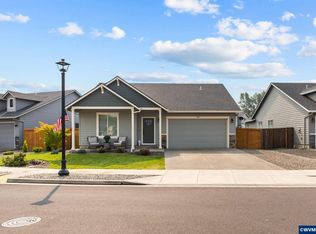 405 Depot Ave, Brownsville, OR 97327