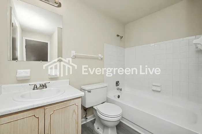 7647 Mount Hood Dr — Photo 9