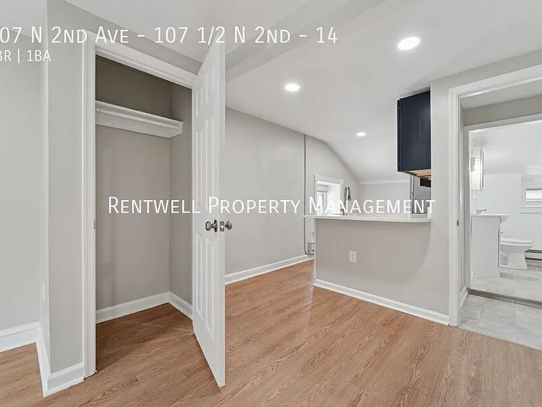 107 E 2nd Ave #1/2-14 — Photo 7