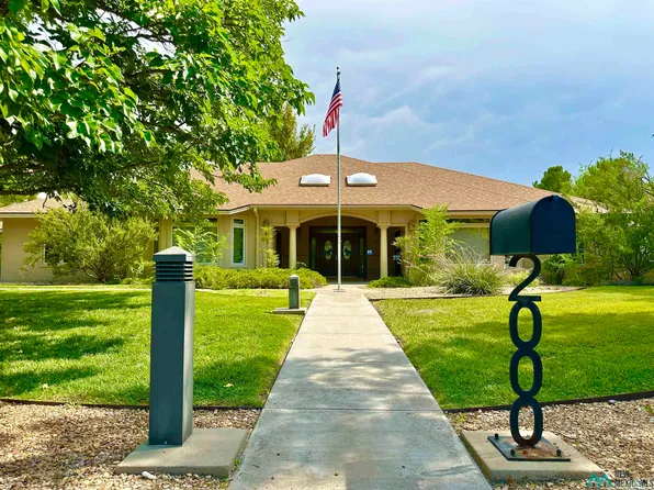 2000 Carolina Way, Roswell, NM 88201