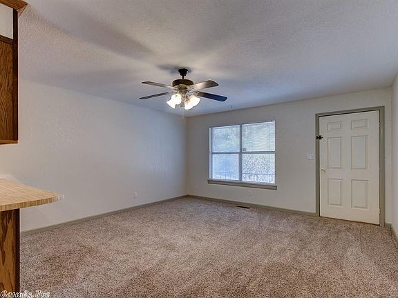 5th image of 301 Cedarwood St
