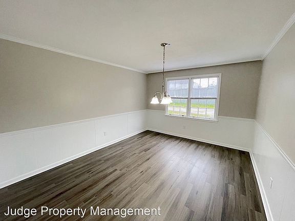 4th image of 9 Berkley Pl APT 1