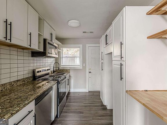 4th image of 919 Hobson St SW