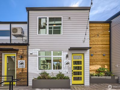 515 Howe Street #C, Seattle, WA, 98109
