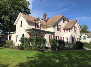 10 Robinson Ave, Bedford Hills, NY 10507