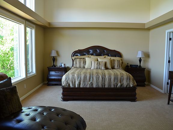 Main Level Master Bdrm