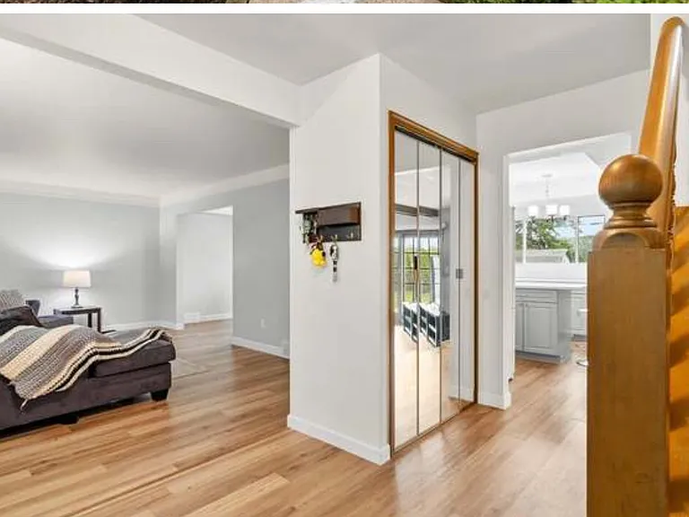 32307 Cambridge Dr — Photo 14