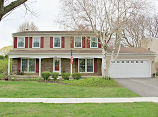 342 Wakefield Ln, Geneva, IL 60134