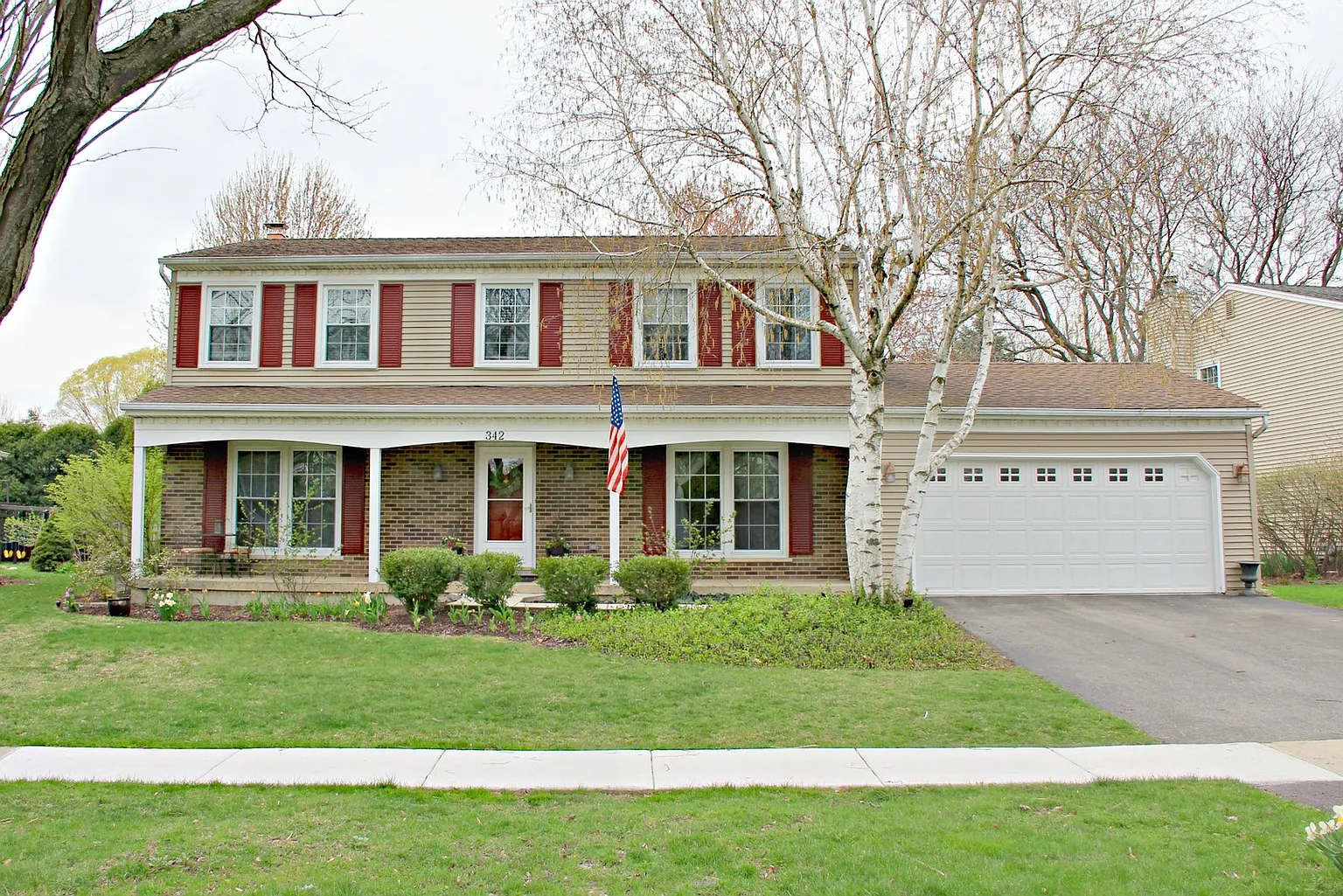 342 Wakefield Ln photo 1