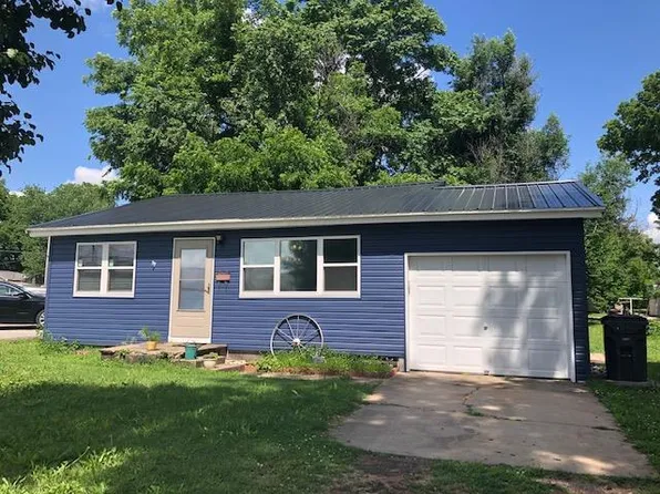 508 Merchant St, Oswego, KS 67356