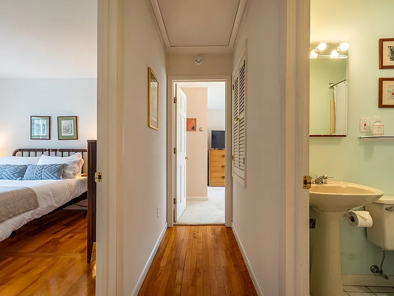 403 Lower Hollow Rd — Photo 17