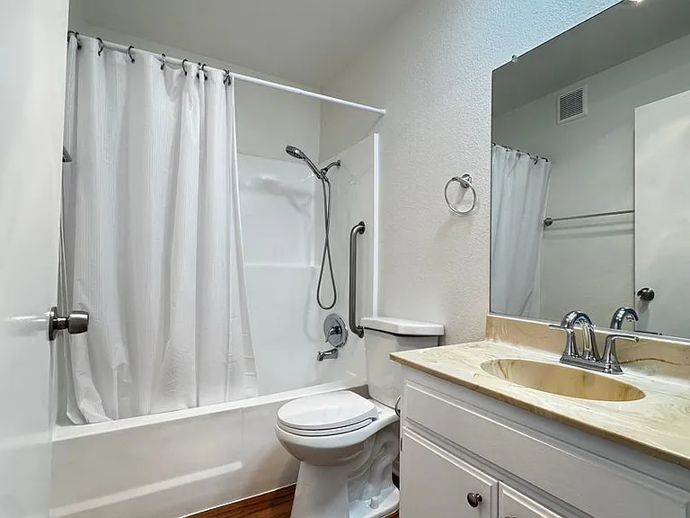 17740 Scherzinger Ln — Photo 22