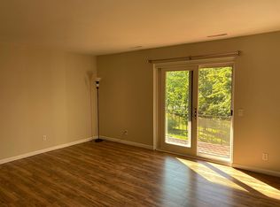 515 W Highland Rd APT E5, Howell, MI 48843