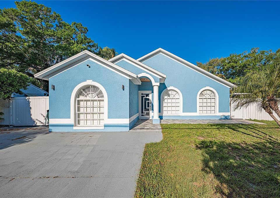 1st image of 6814 N GLEN AVENUE
