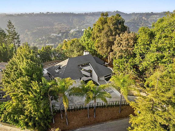 5th image of 9617 Oak Pass Rd