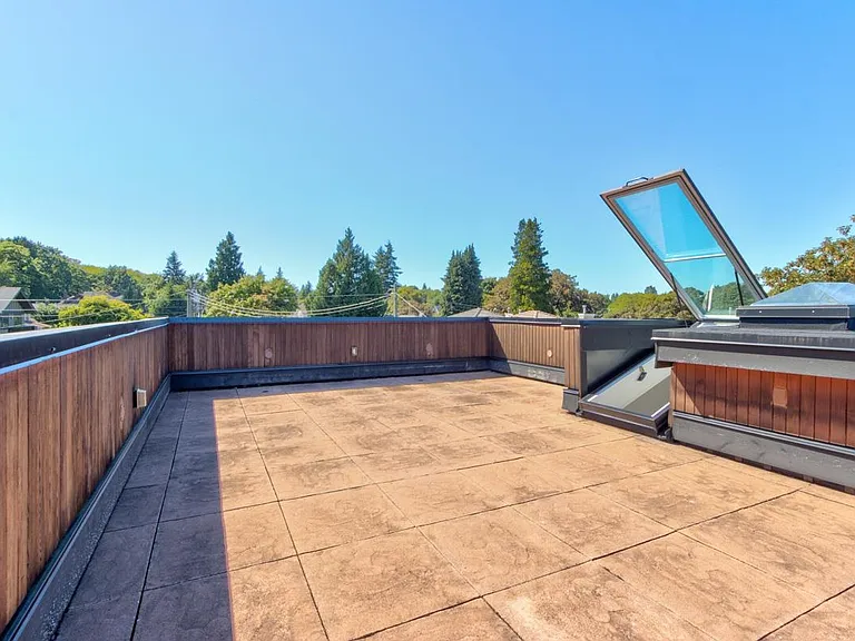 3955 Blenheim St — Photo 30